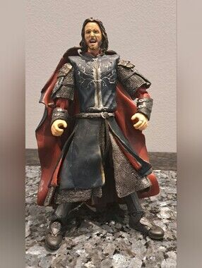 ToyBiz Lord of the Rings Aragorn Super Poseable Pelennor Fields Action Figure